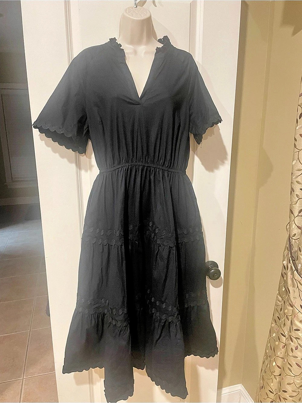 Crown & Ivy Black Cotton Midi Dress Size Large Like New
